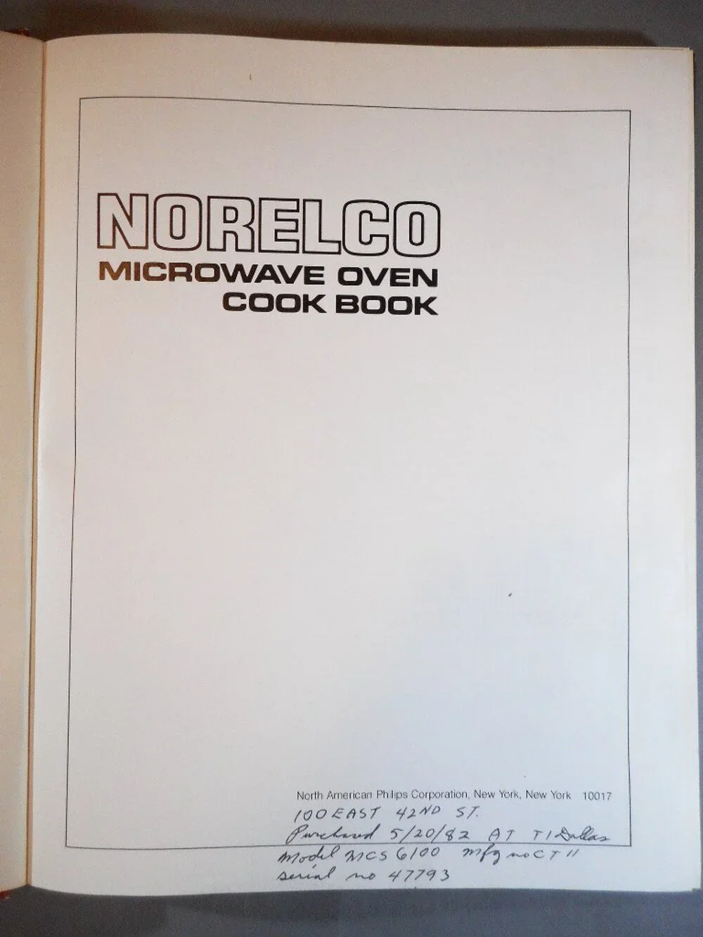 Vintage NORELCO Microwave Oven Cook Book 1979 hardcover Main Dishes Pies Breads